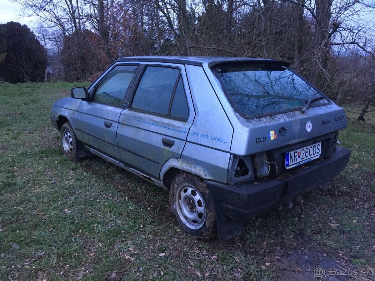 Skoda favorit silverline rozpredam - 3