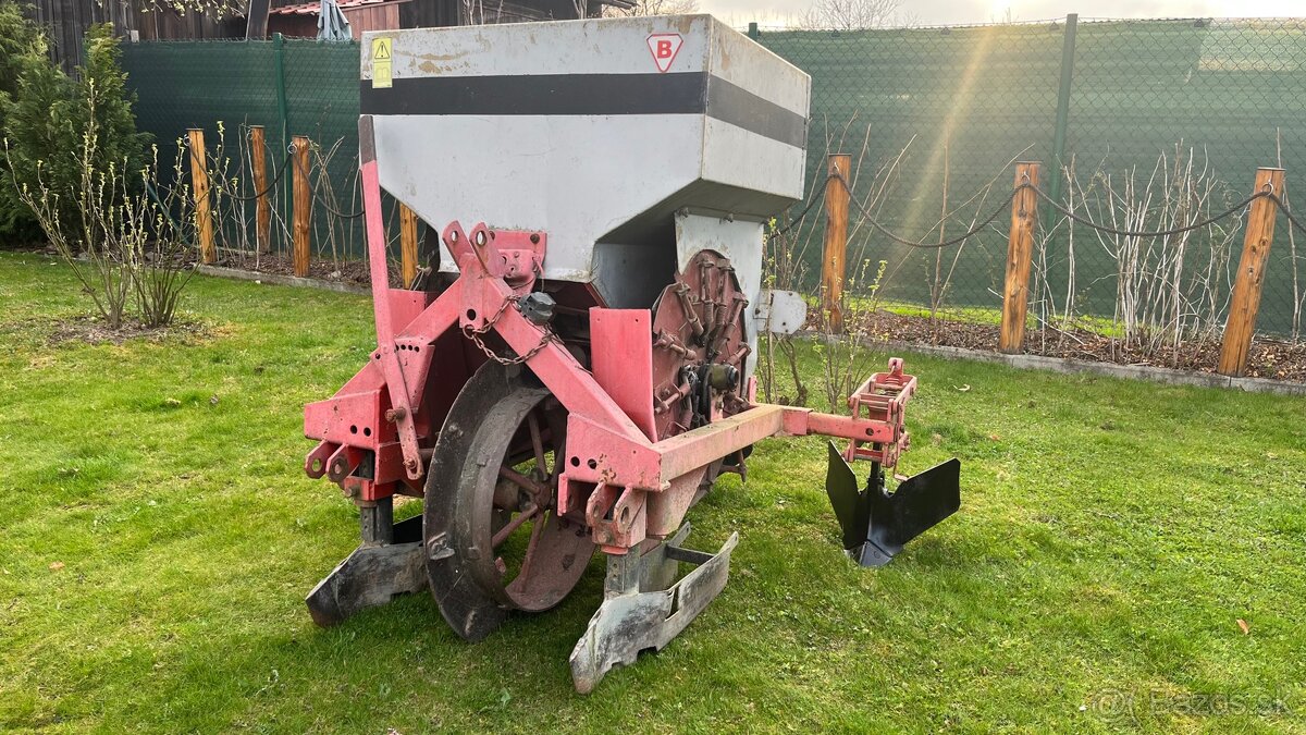 Sadzač zemiakov - 3