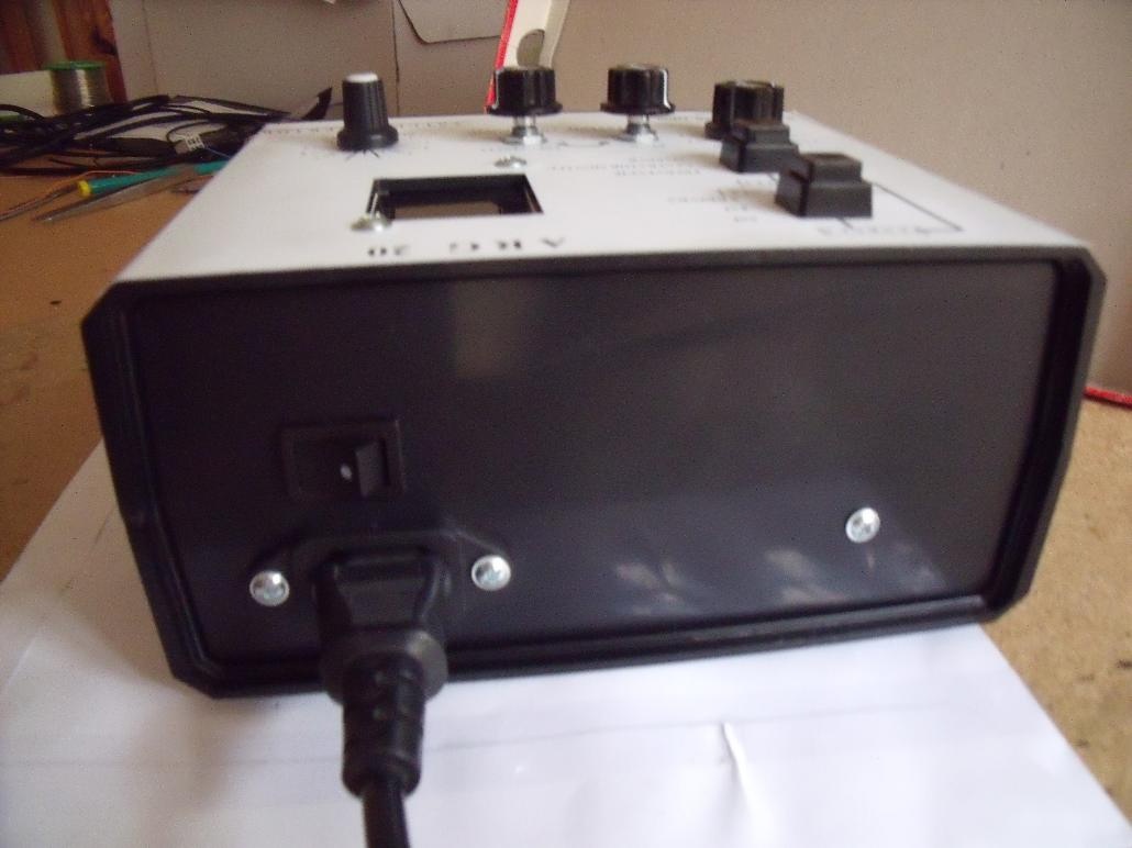 Predám multifukčný generátor signálu +rozmietavý generátor - 3