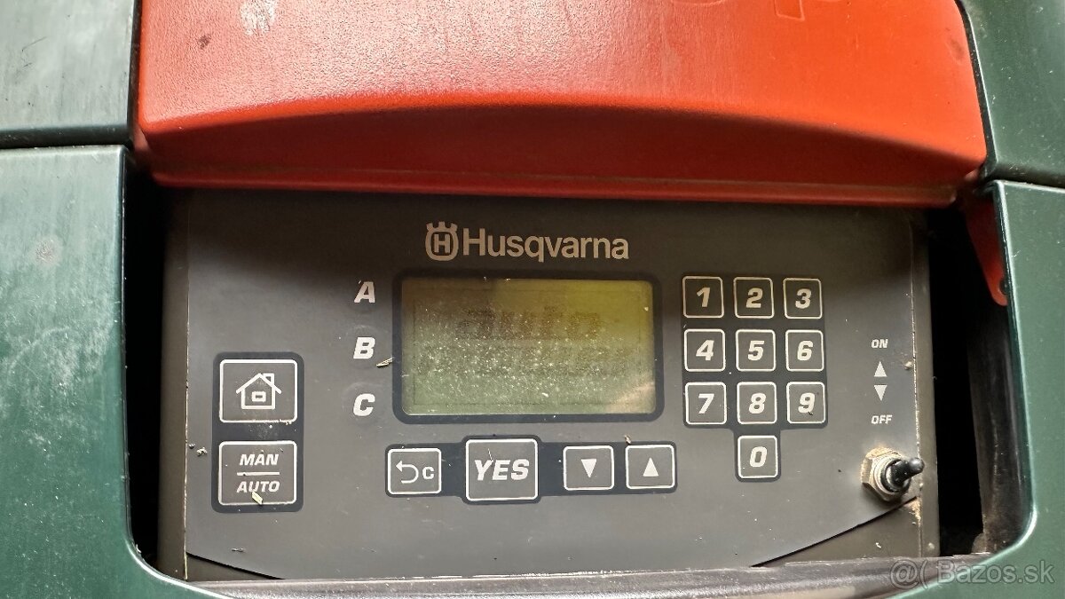 Predam Veľkú Roboticku Kosacku Husqvarna automower 220 AC - 3