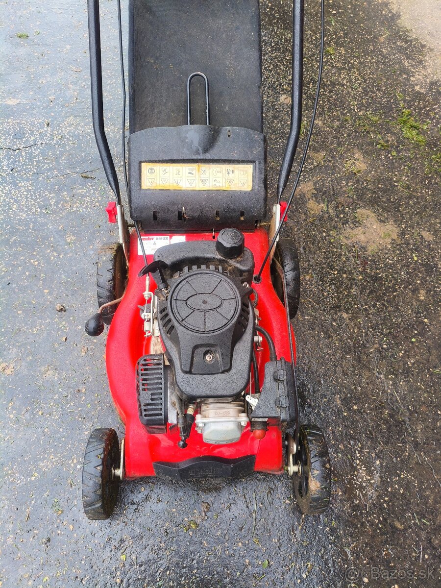 Kosačka Hecht s pojazdom - 3