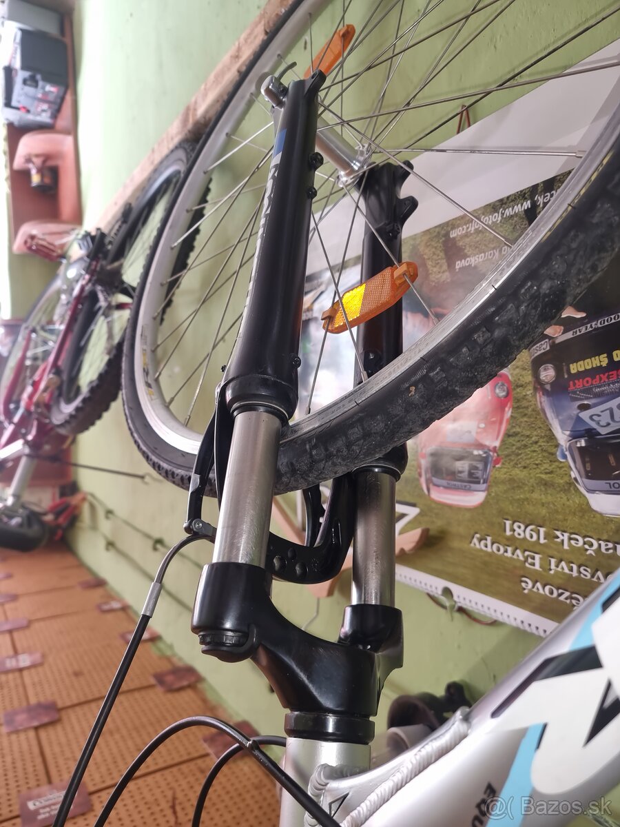 Trekingova vidlica Suntour - 3