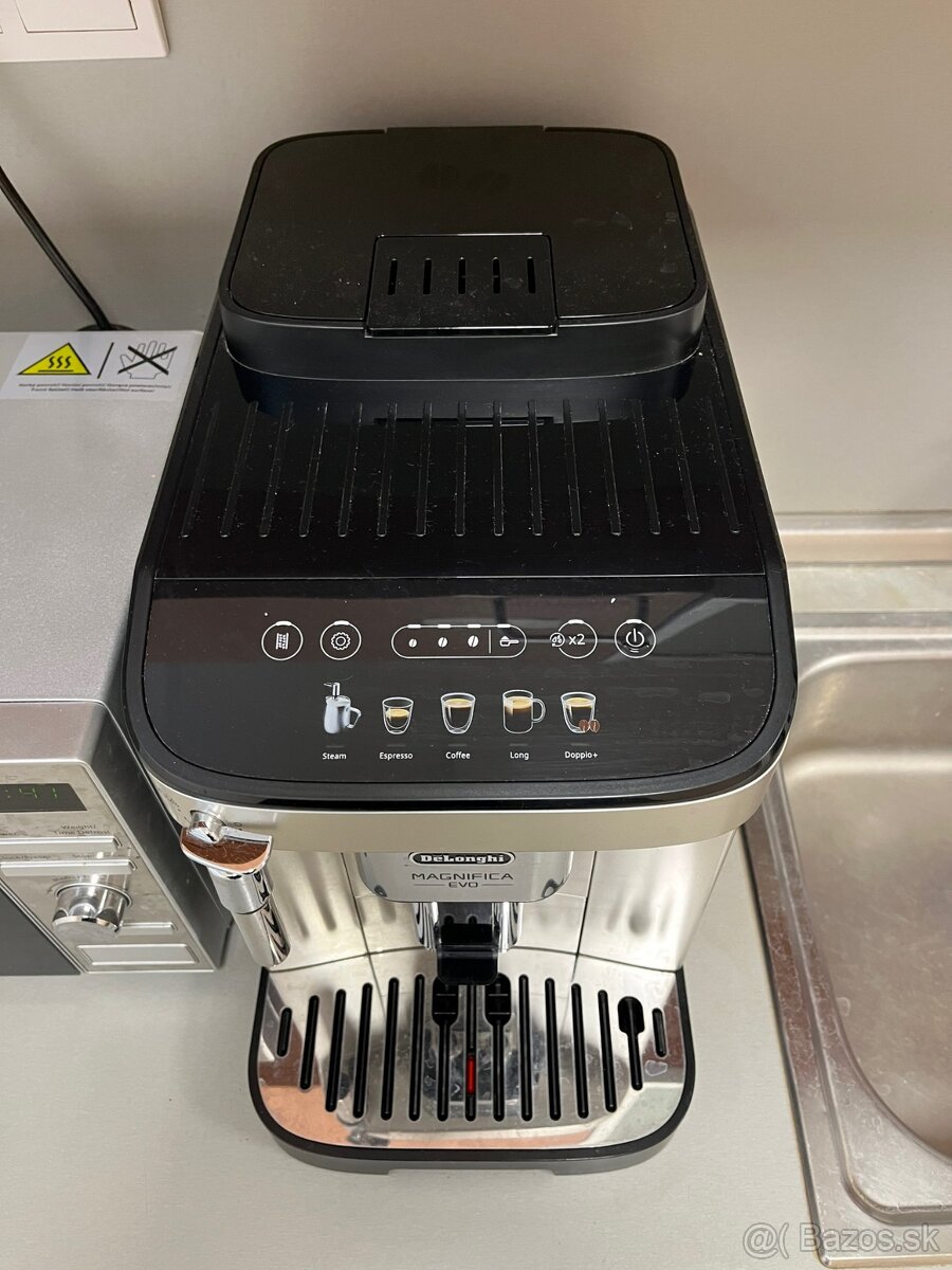 Kávovar DeLonghi Magnifica Evo ECAM - 3