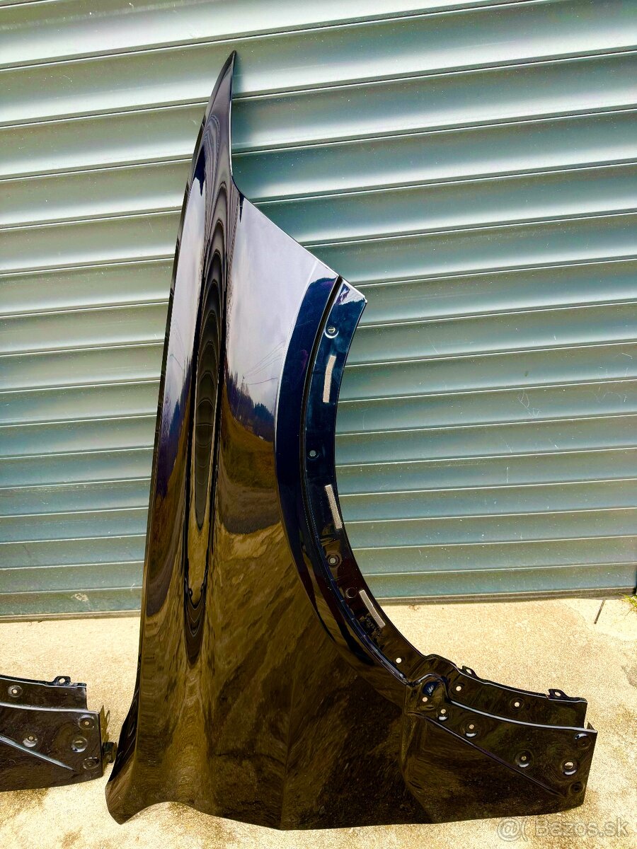 BMW X7 G07 blatník - 3