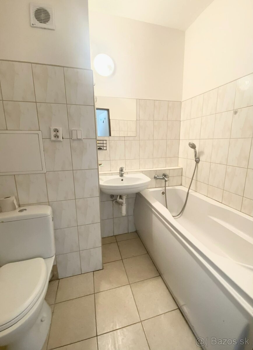 1i.byt s balkonom pri Sanate - 3