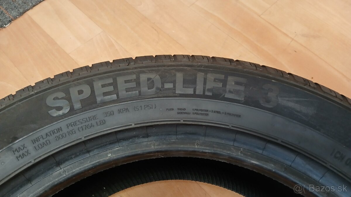 235/55r18 - 3