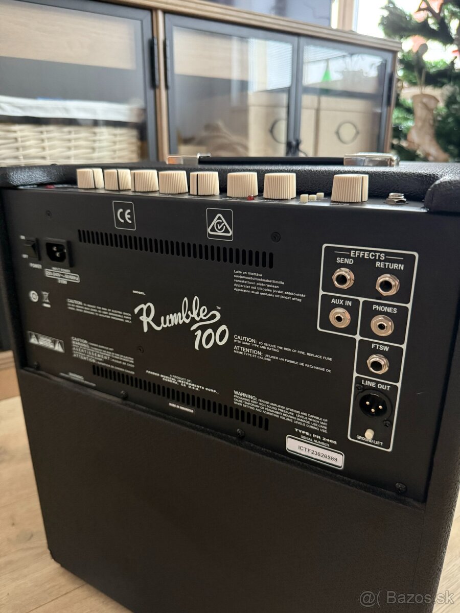 Fender Rumble 100 V3 Basgitarové kombo - 3