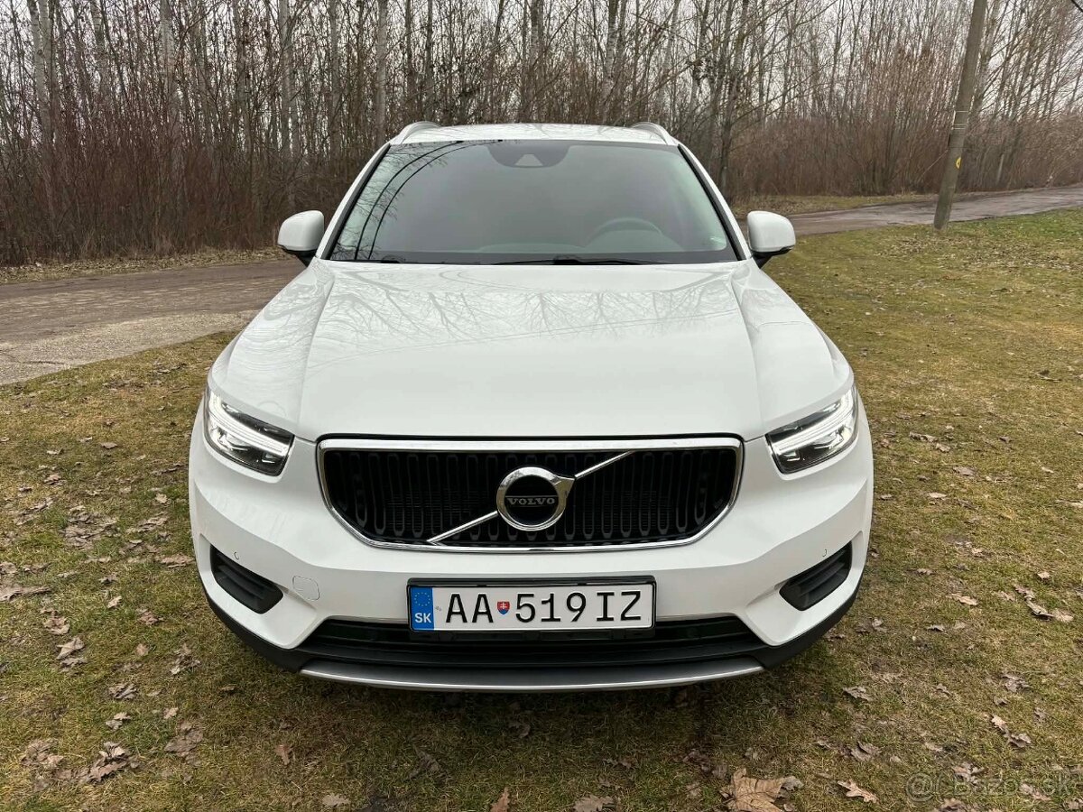 Volvo XC40 B4 Momentum Pro A/T/8 - 3