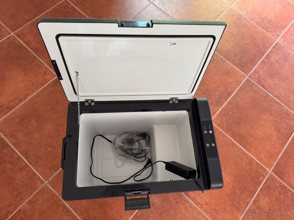 kompresorová chladnička mrazák Compass - 3