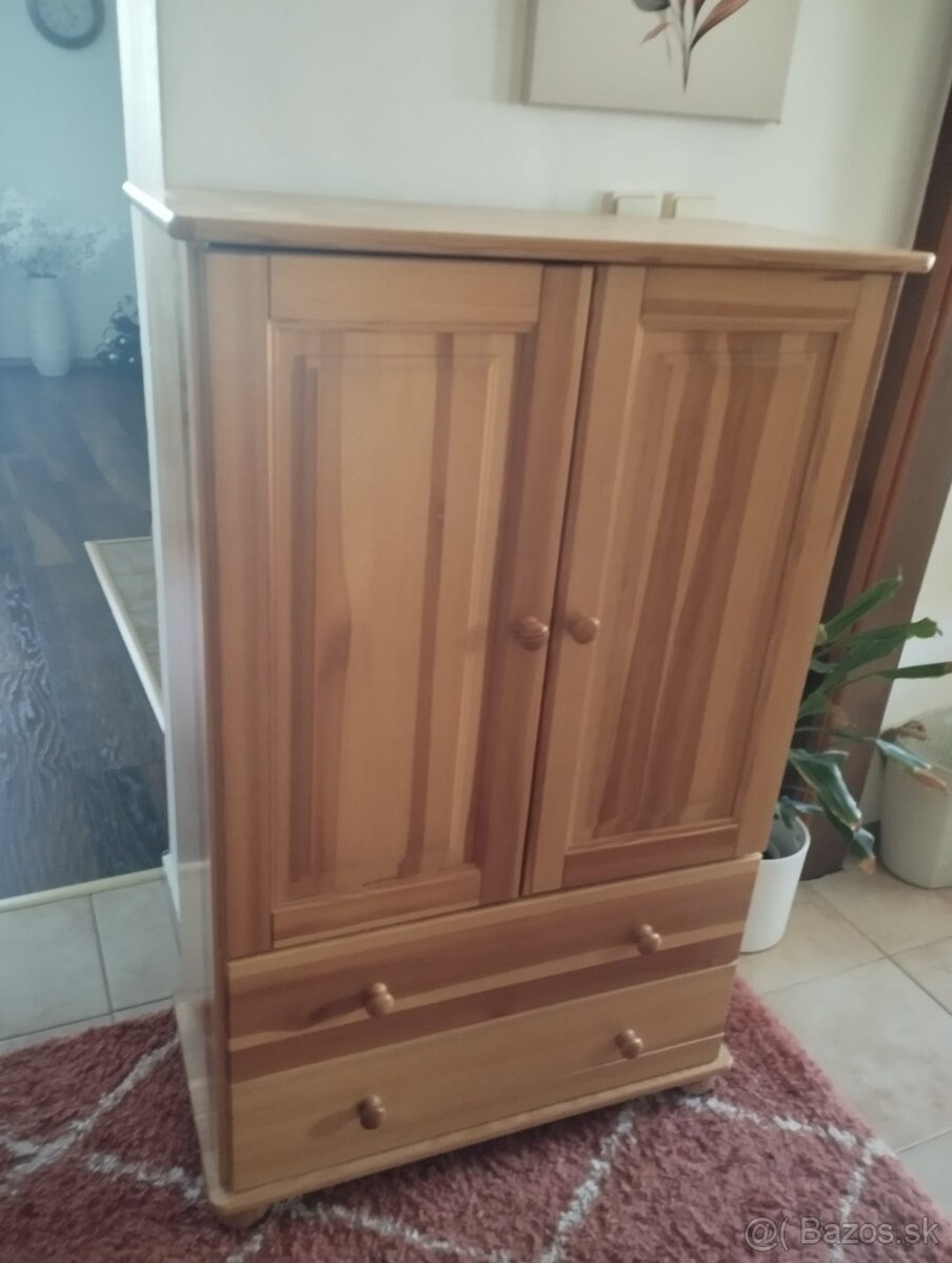 2 skriňa a písací stôl - 3