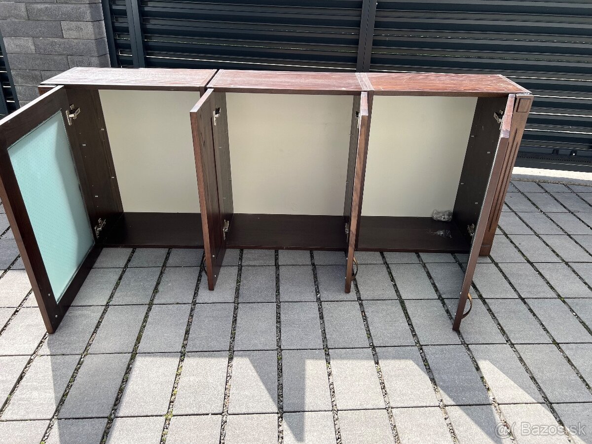 Vrchne kuchynske skrinky z masivu - 3