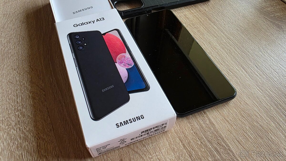 Samsung Galaxy s13 - 3