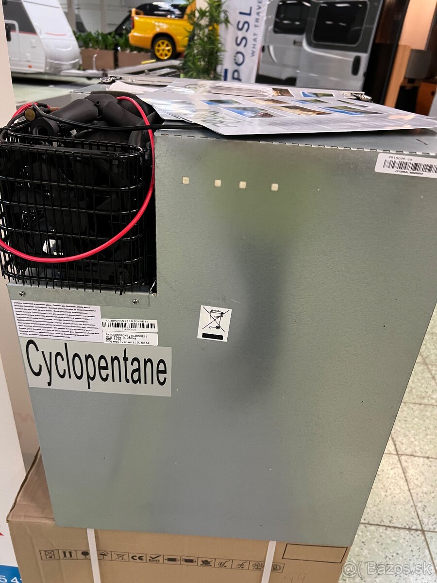 Autochladnicka 12 volt kompresorova Webasto marine Indel - 3