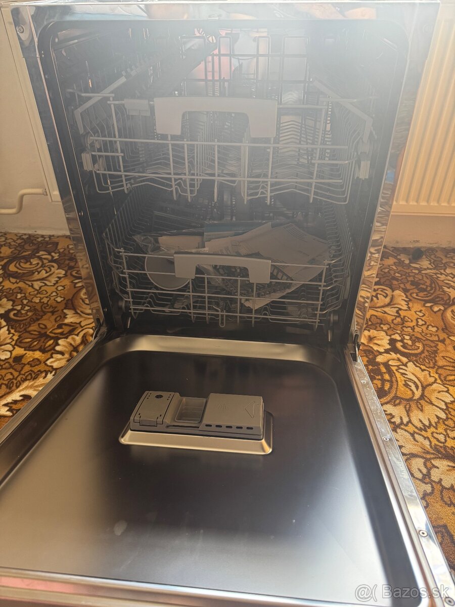 Umývačka riadu Candy CDI5015 - 3