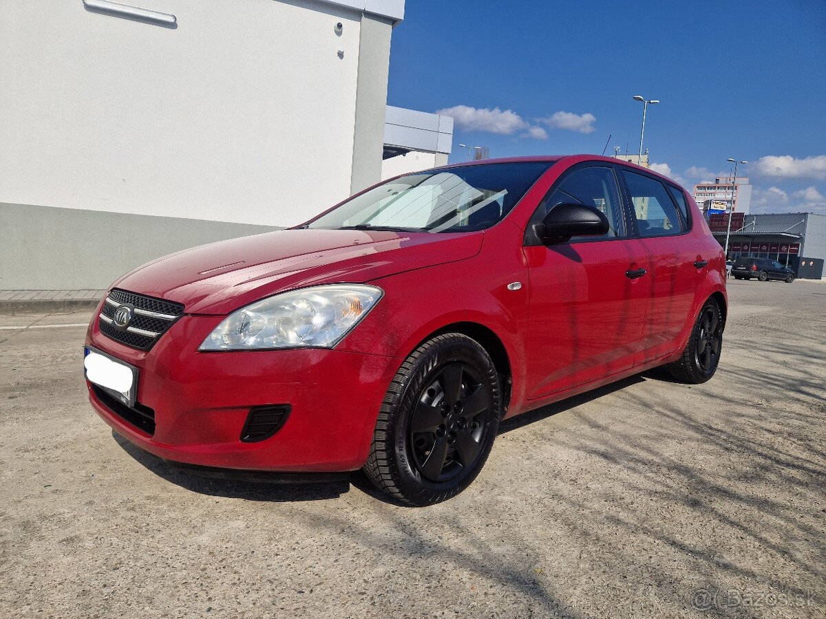 Kia ceed 1.6 CRDI Auto plne funkčne - 3