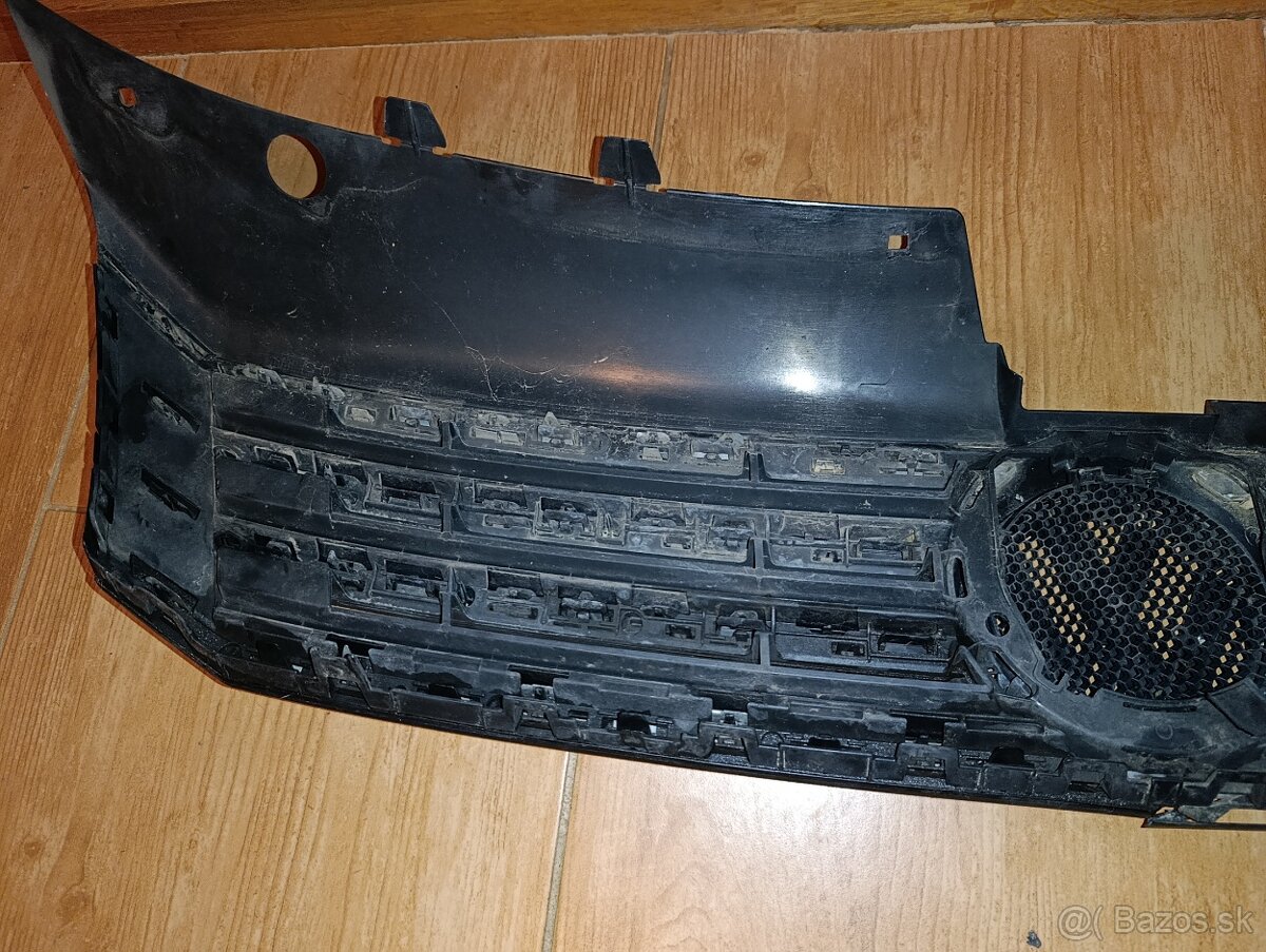 VW PASSAT B7 PREDNÁ MASKA - 3