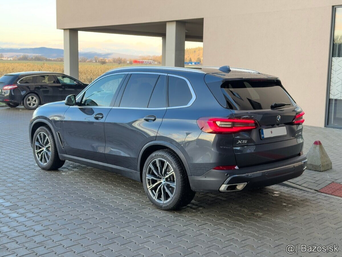 BMW X5 xDrive 45e PHEV • Nebúrané • Servis len BMW • - 3