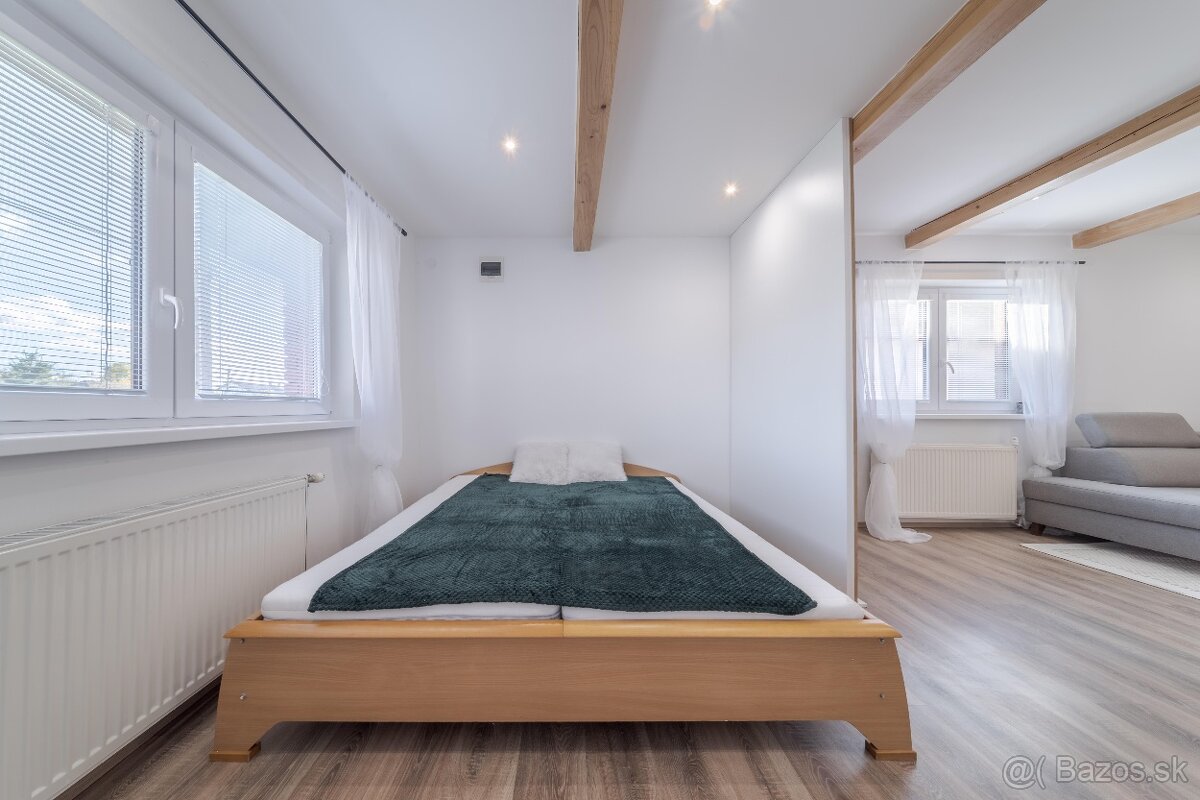 • Tehlový 2,5i RD za hranicami SR • Tornyosnémeti • - 3