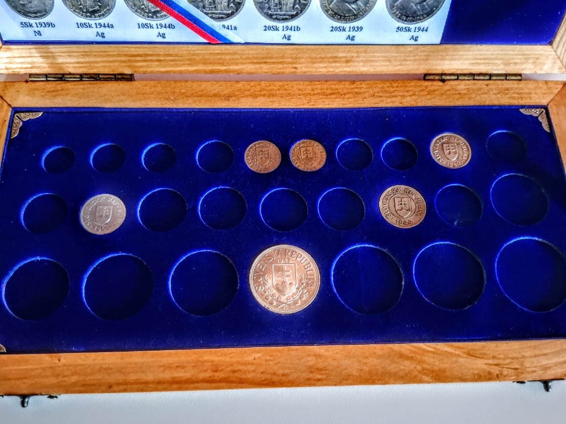 SLOVENSKA REPUBLIKA 1939-1945-LOT VZACNE ROČNIKY. - [ - 3