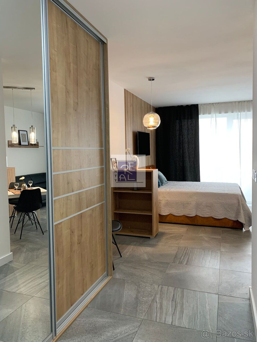 NA PRENÁJOM 1 IZBOVÝ BYT NITRA, BALKÓNOM, PARK. MIESTO - 3