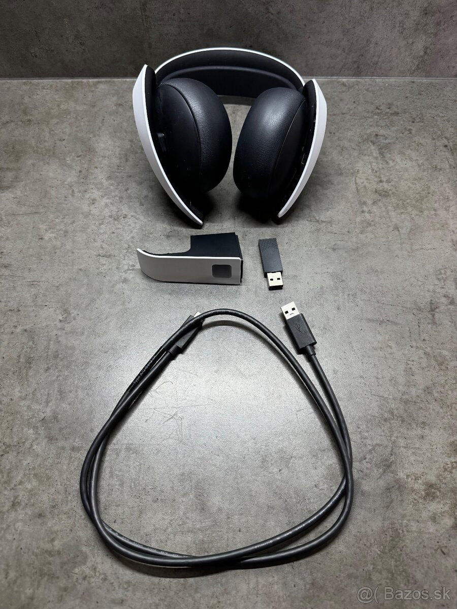 PlayStation 5 Pulse Elite Wireless Headset - 3