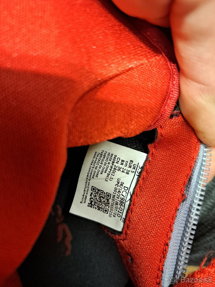 Tenisky Air Jordan 1MID - nové 2xpoužité (veľkosť 38 - 5,5) - 3