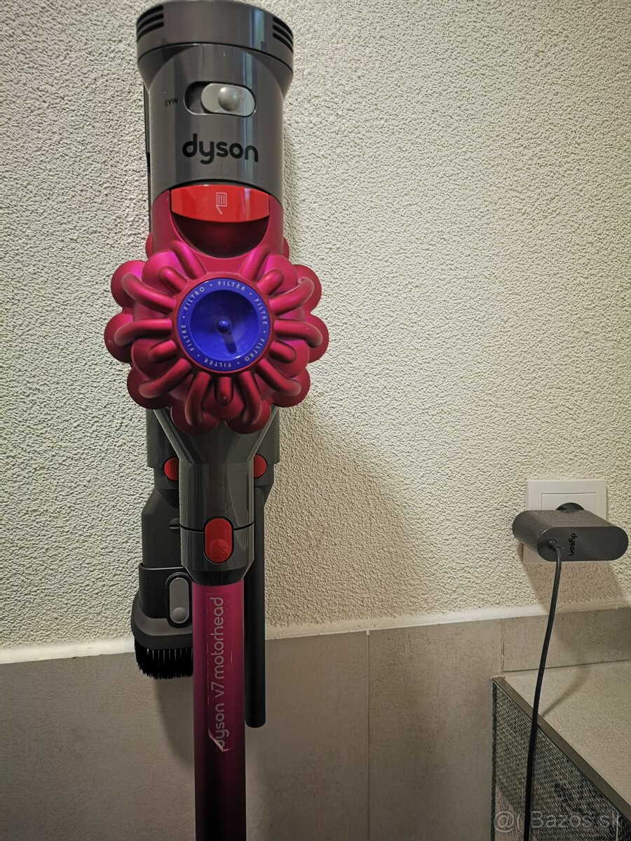 Dyson V7 - 3