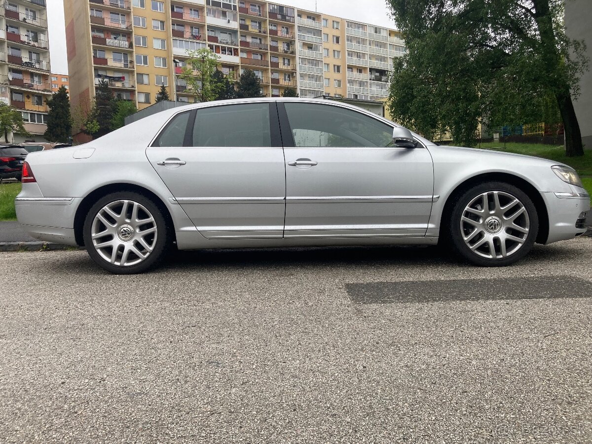 Volkswagen Phaeton - 3
