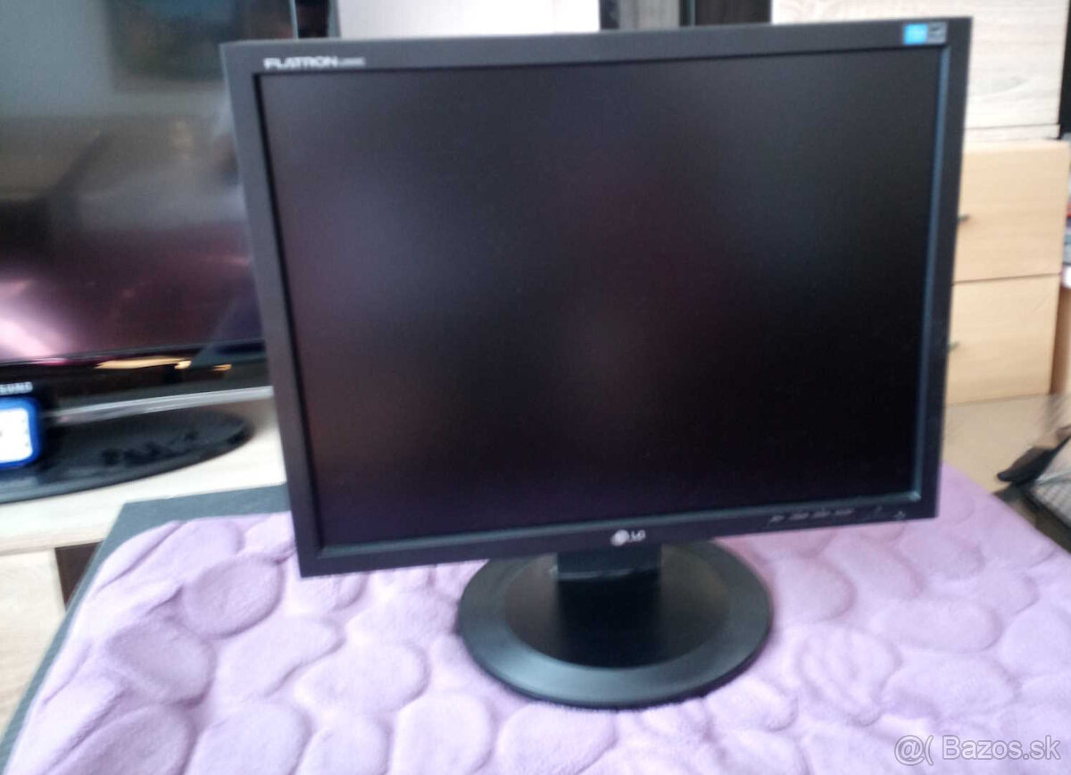 3 Monitory 20+20+19 palcov - 3