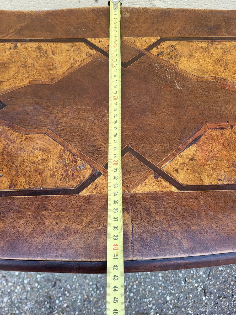 Starožitný odkladací stolík - 3