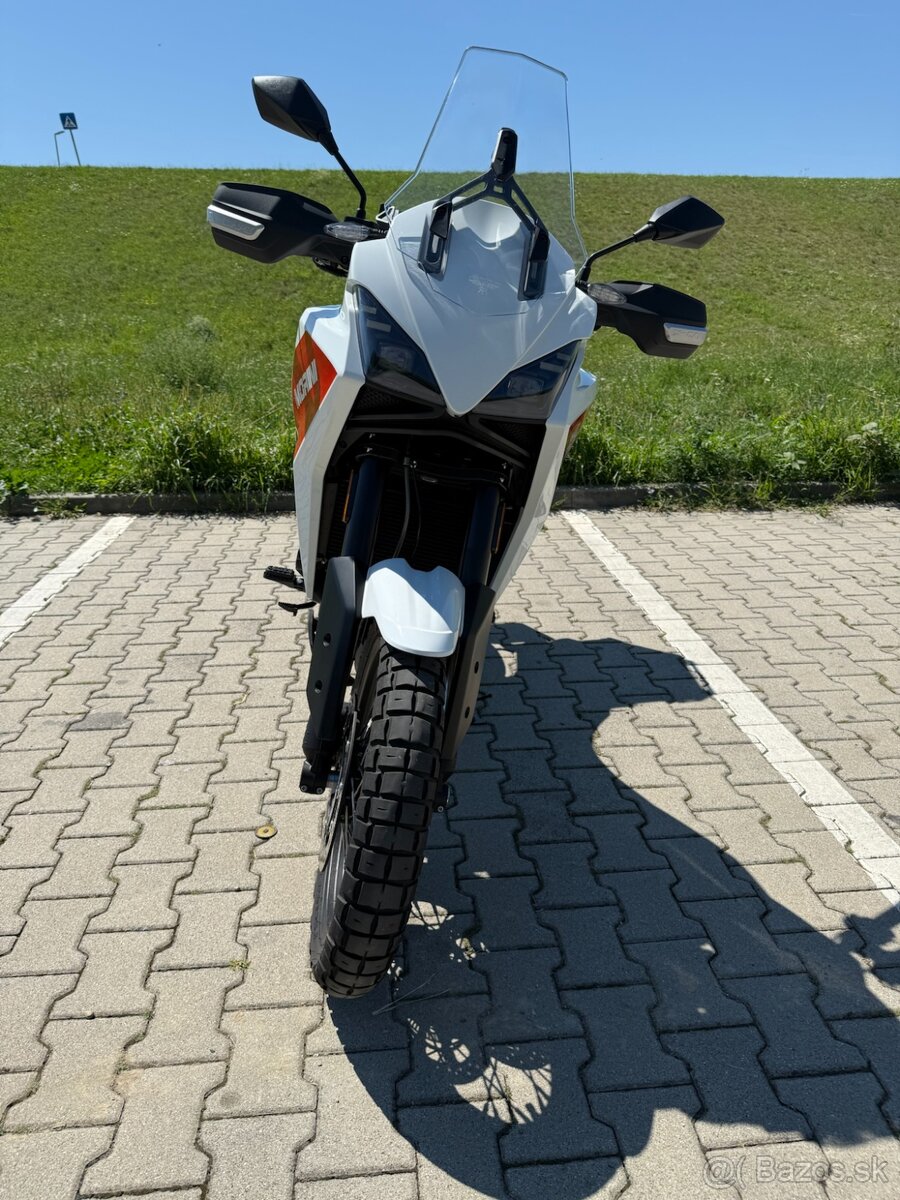 Moto Morini X-Cape 650 - 3