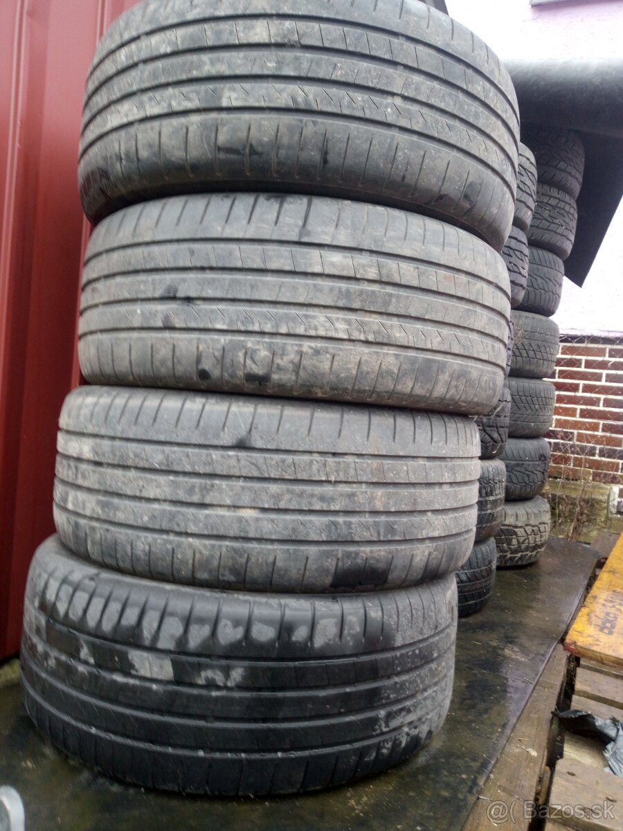 255/50 R20 - 3