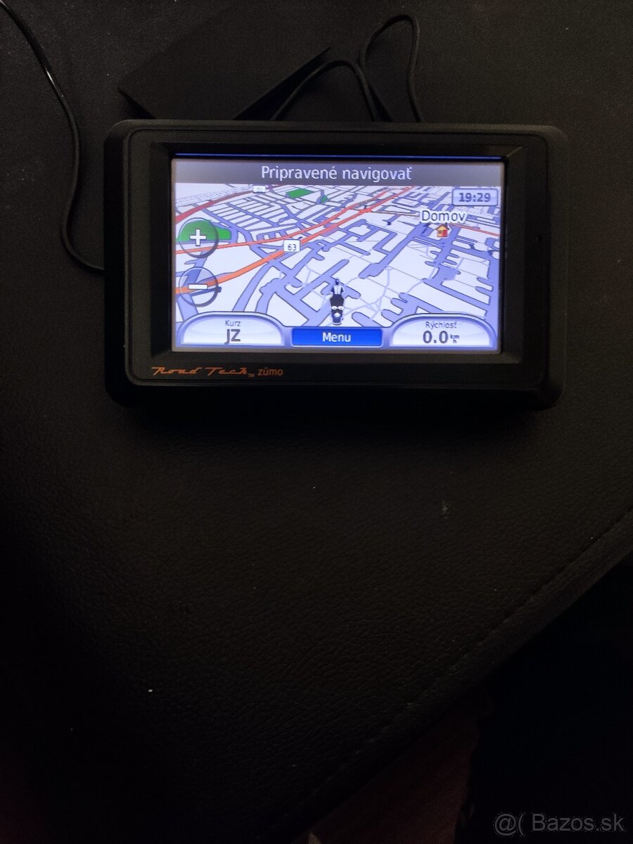 Predám navigáciu Garmin zumo 660 - 3