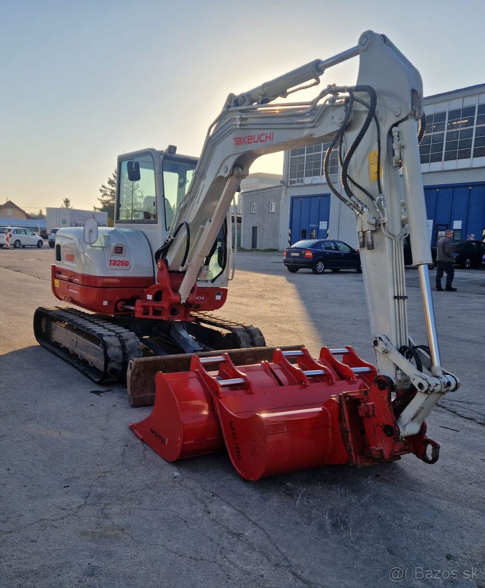 TAKEUCHI TB260 DIESEL + lyžice - 3