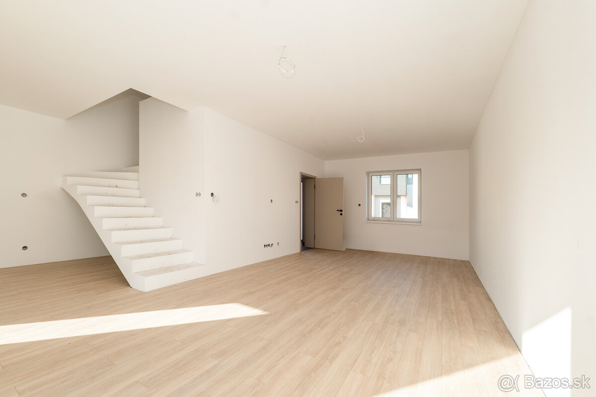 Moderné bývanie s vnútroparkom | 4-izbový dom | Haniska - 3