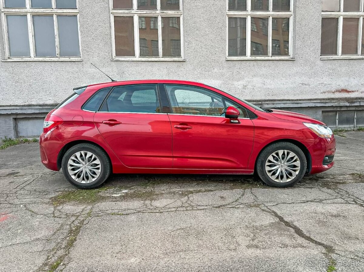 Citroën C4 1.6 HDi 110k Exclusive - 3
