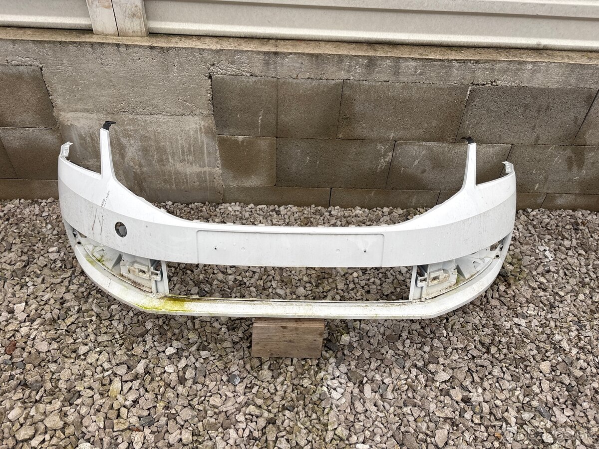 Octavia 3 naraznik maska lišta svetlo - 3