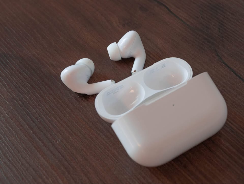 Predám Úplne Nové Originálne Airpody Pro 2 - 3