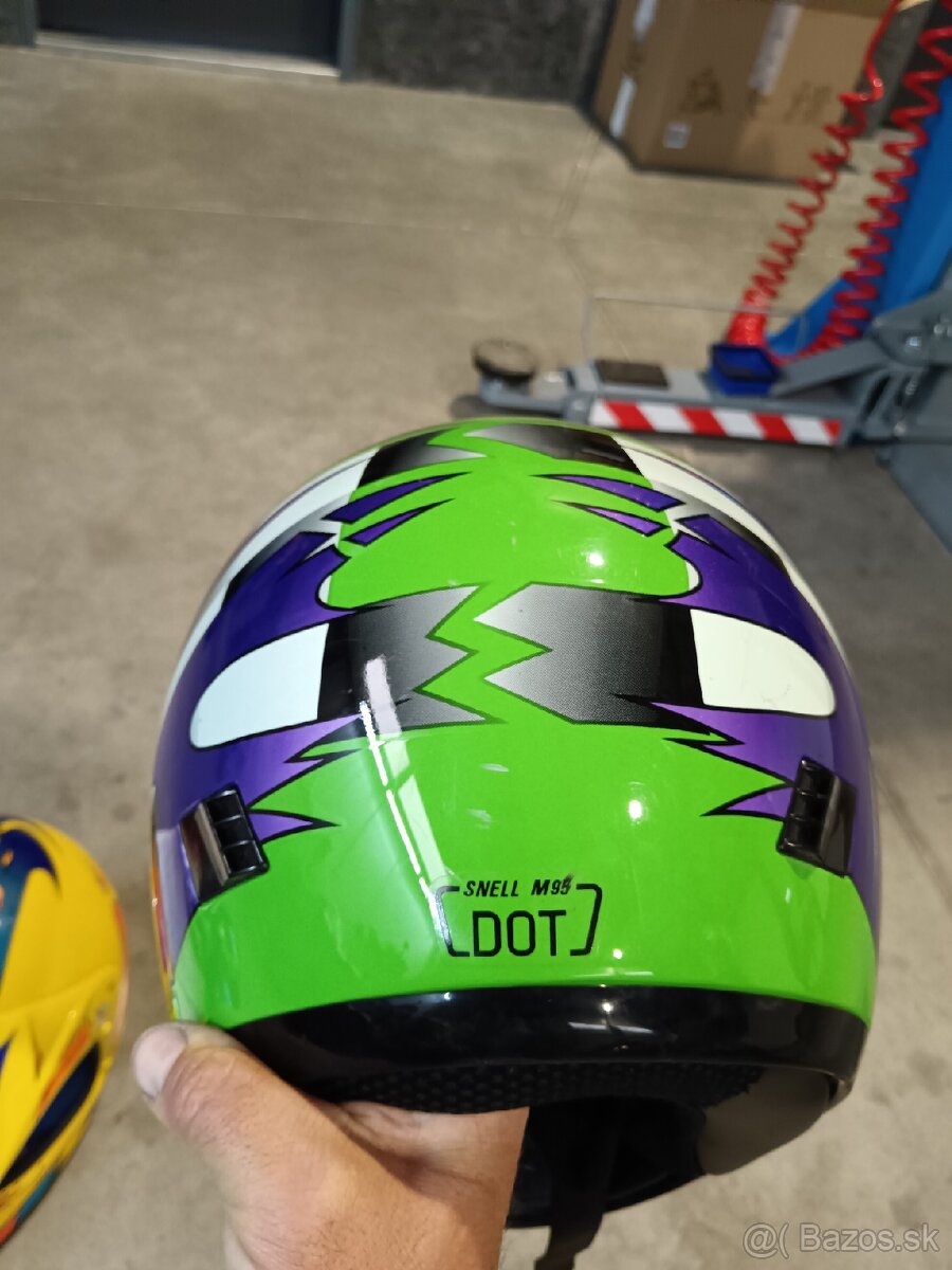 Prilba na predaj - 3