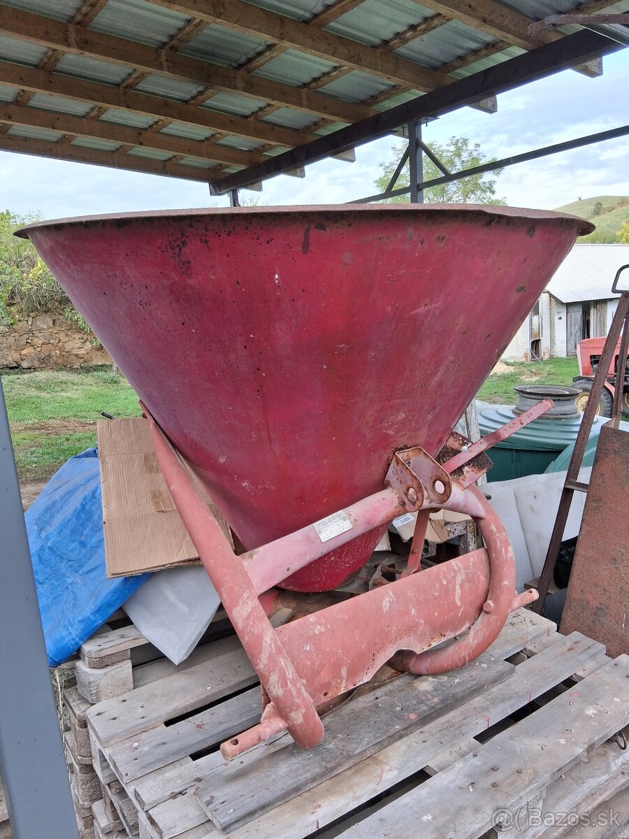 Rozmetadlo umelého hnojiva - 3