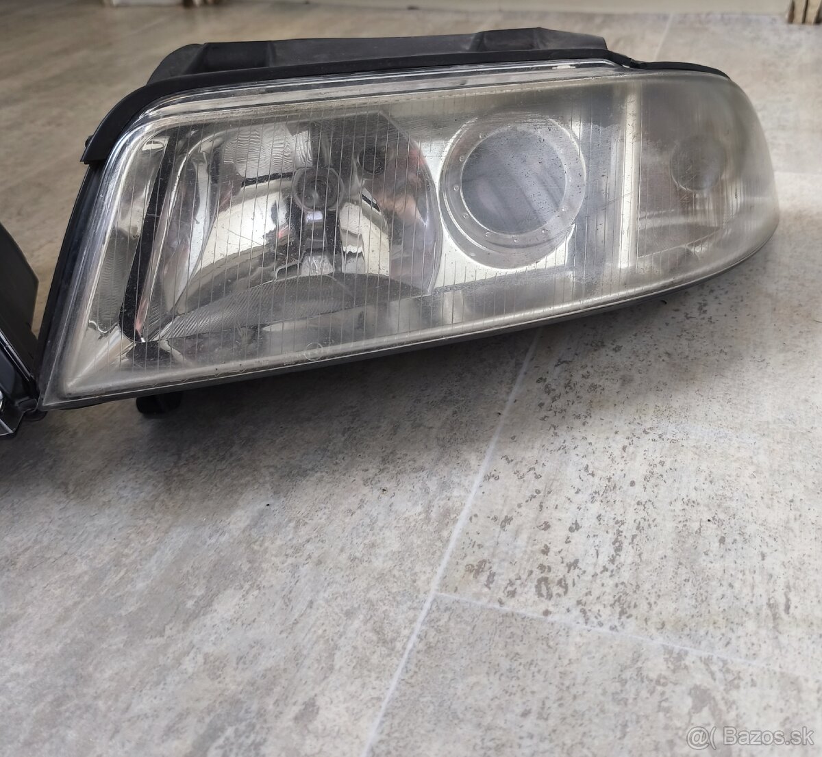 Audi A4 B5 svetla - 3