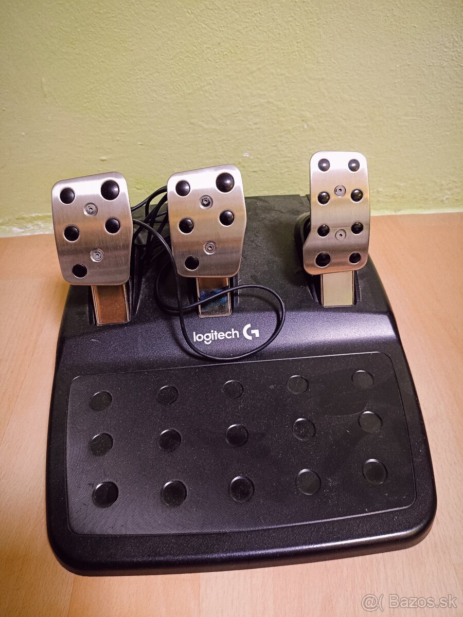 Logitech G920 Driving Force + Shifter – Xbox / PC - 3