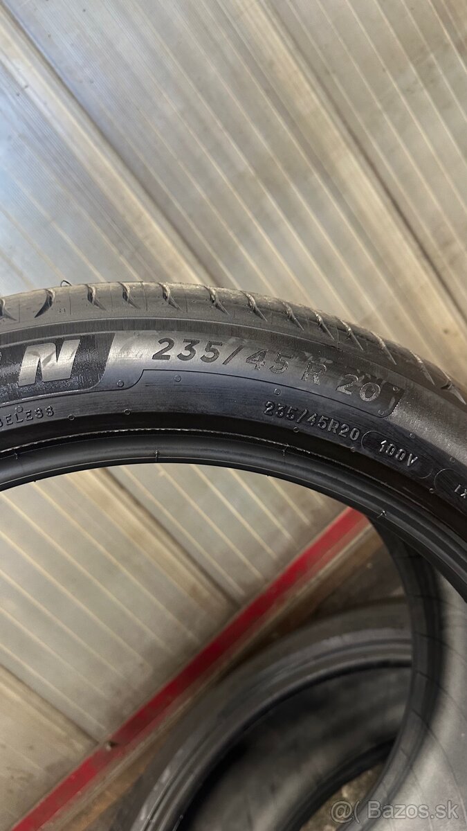 Michelin Primacy 4 235/45 r20 - 3