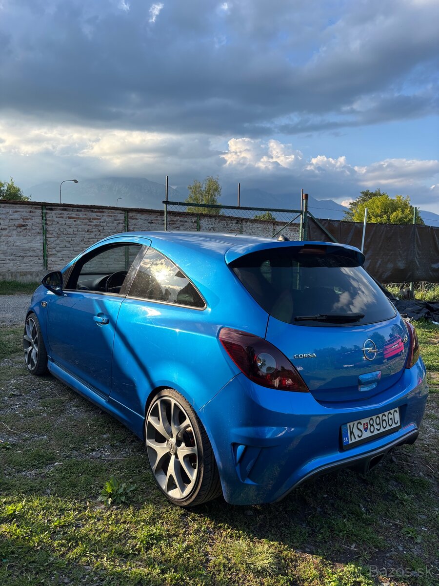 Opel Corsa D OPC - 3