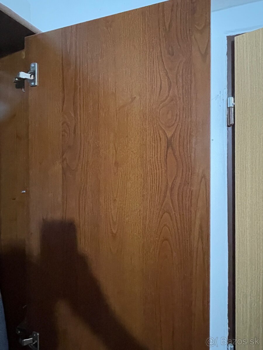 Šatníková skriňa tmavý dub - 3