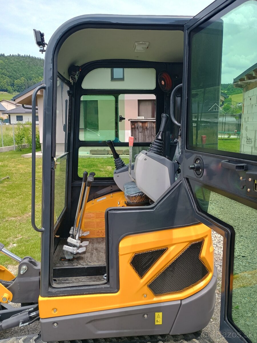 Minibaget 1.8 t motor KUBOTA - 3
