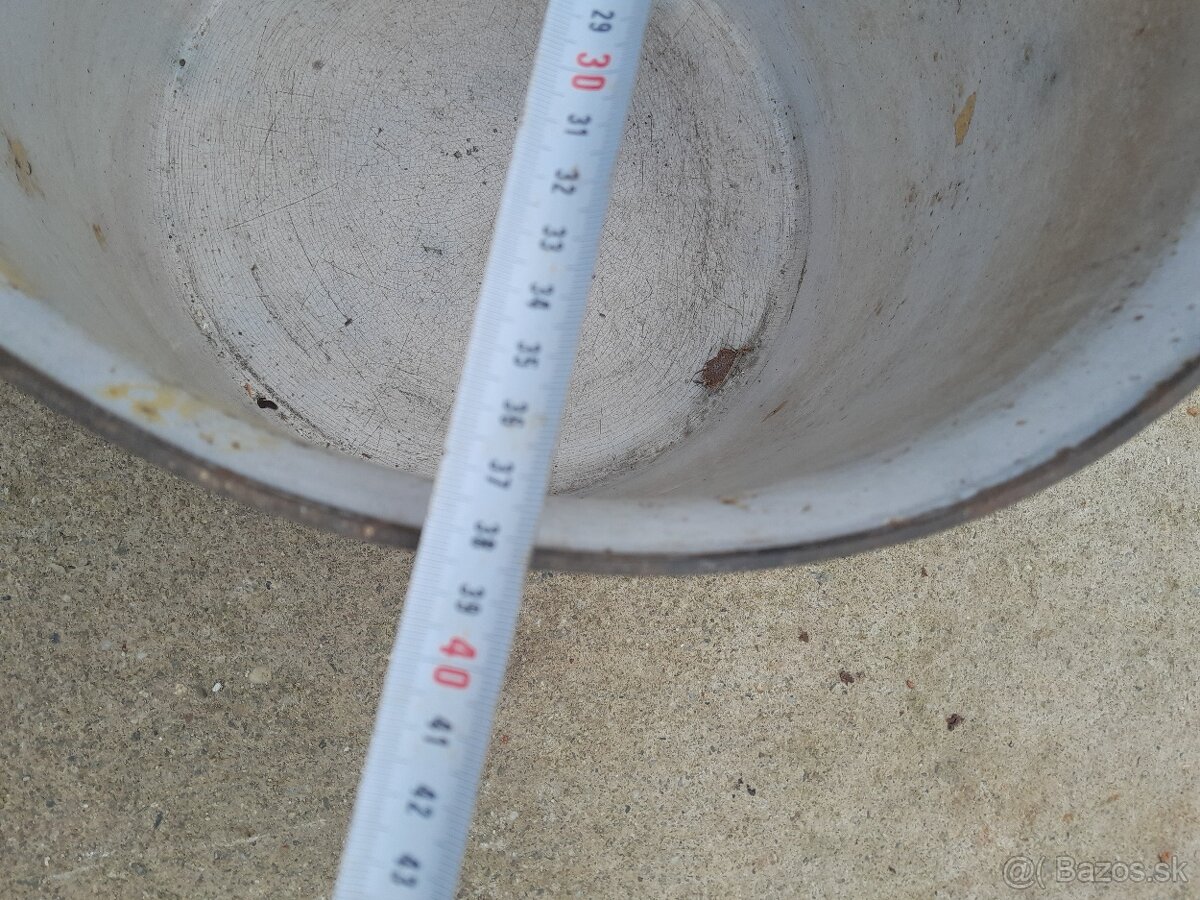 Predám veľmi starý liatinový kotlík - 3