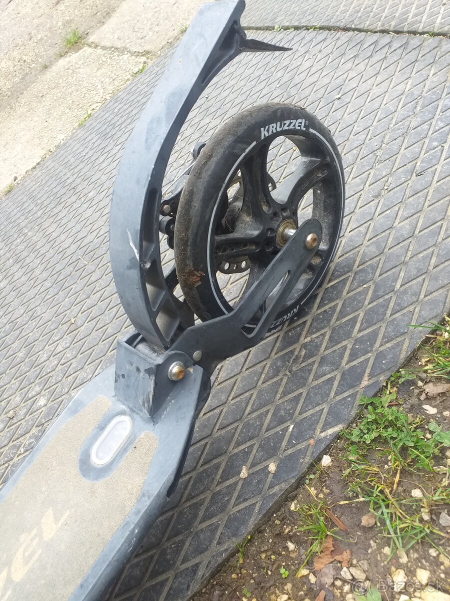 Kolobezka Kruzzel - 3