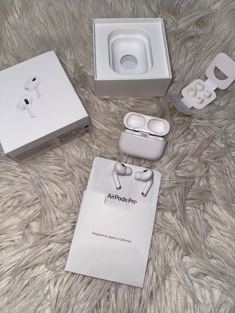 Apple AirPods Pro 2 - 3