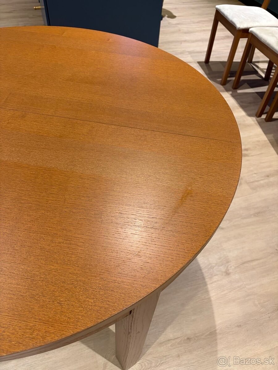 Jedálenský stôl a stoličky - 3